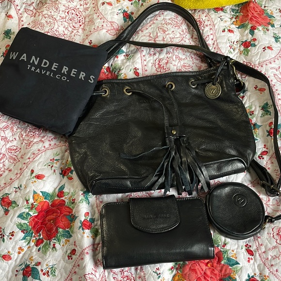 Bags Wanderers Travel Company Leather Purse Crossbody Poshmark